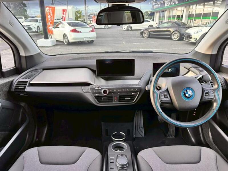 i3