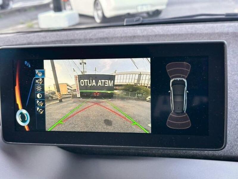 i3