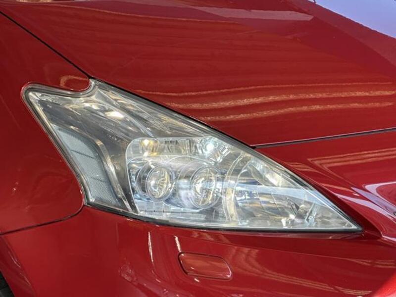 PRIUS ALPHA