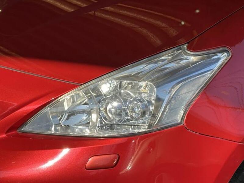 PRIUS ALPHA