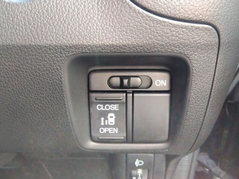 N BOX