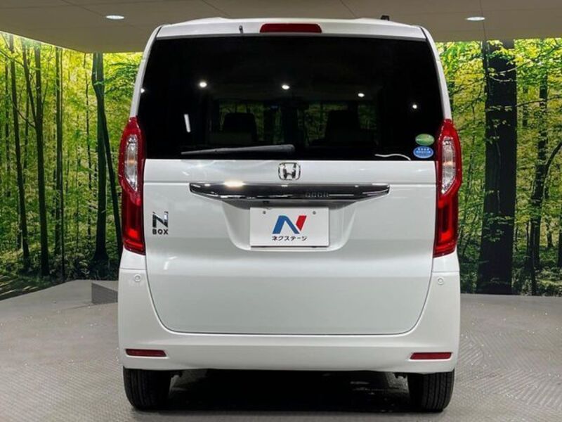 N BOX