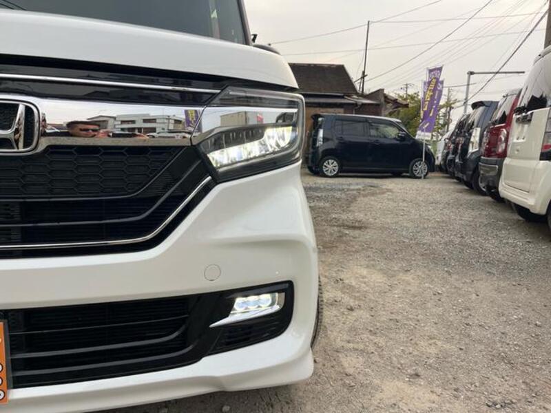 N BOX CUSTOM