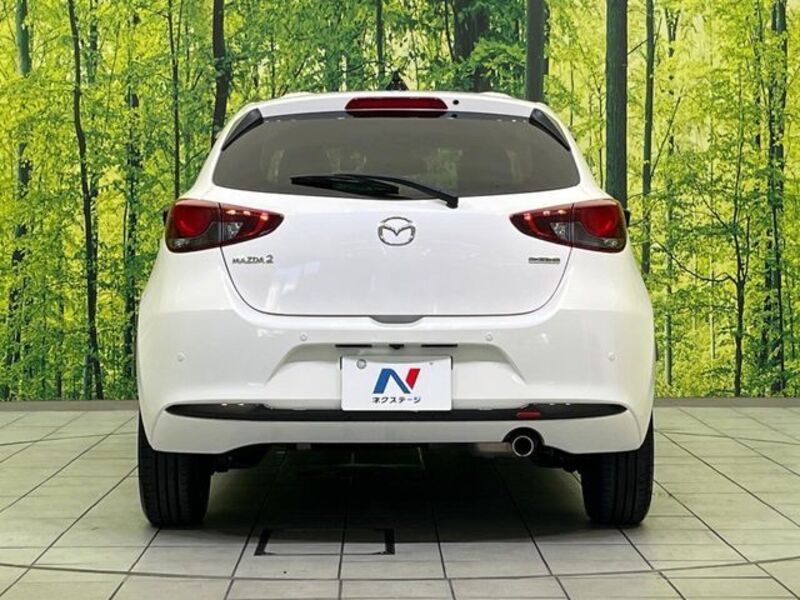 MAZDA2