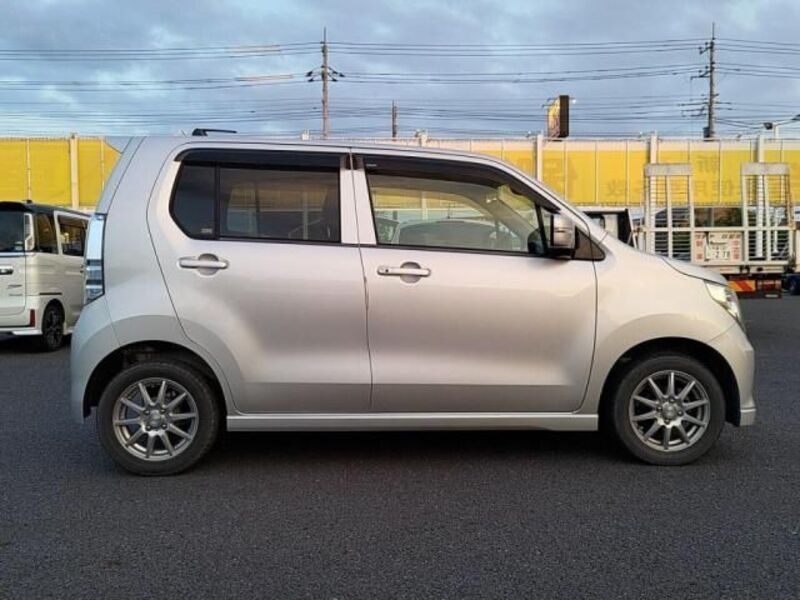 WAGON R