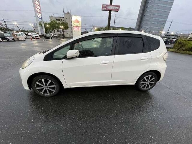 FIT HYBRID