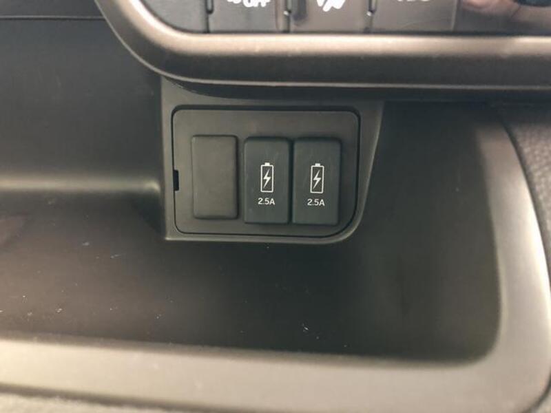 N BOX