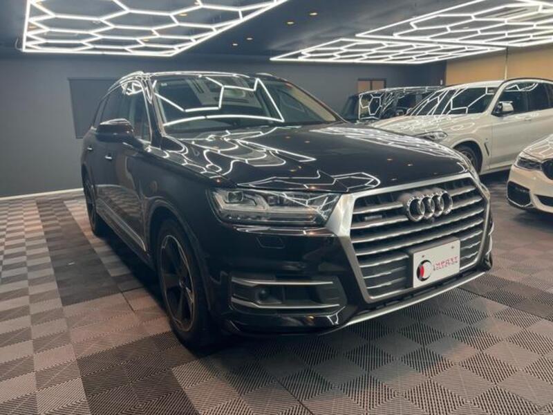 Q7