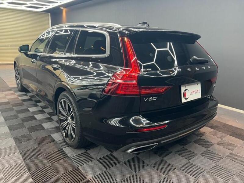 V60