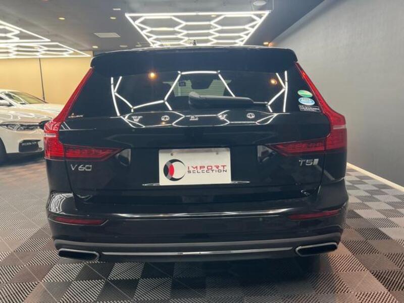 V60