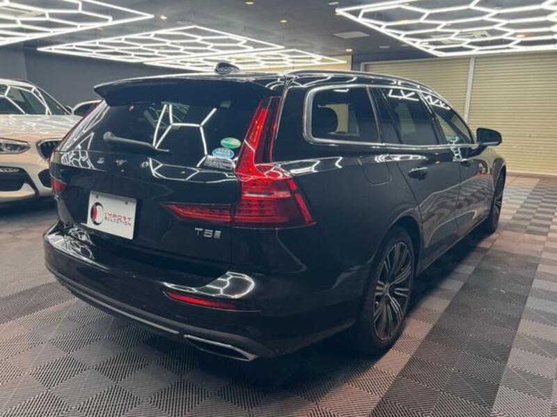 V60