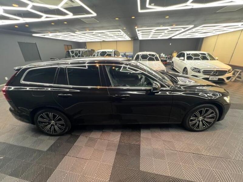 V60