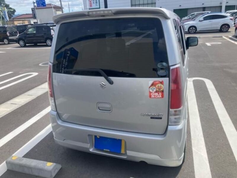 WAGON R