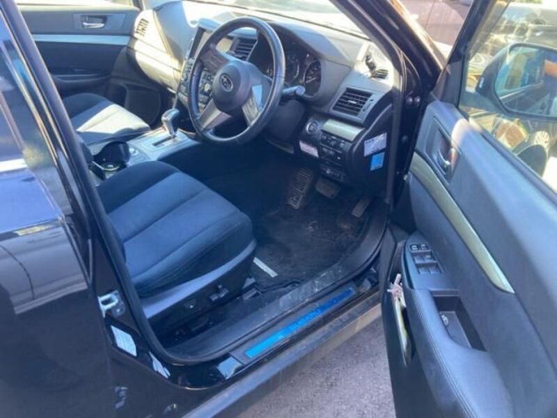 LEGACY OUTBACK