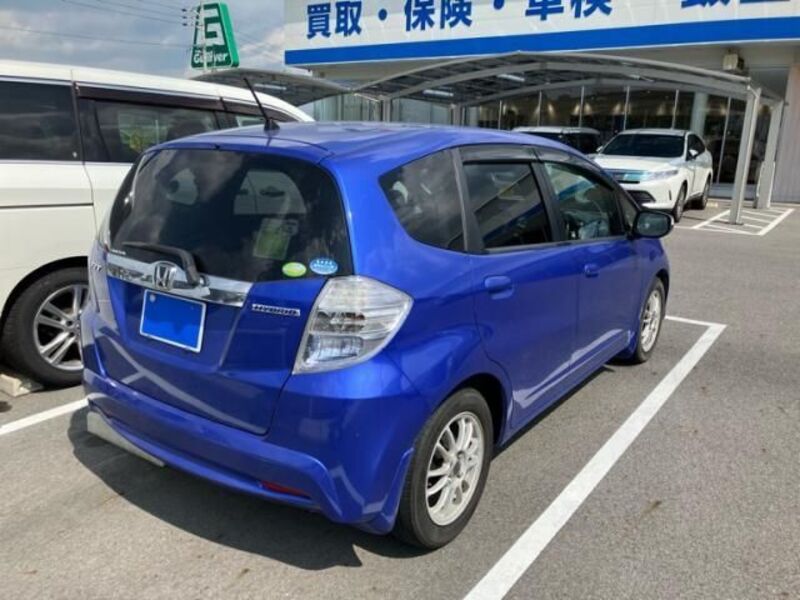 FIT HYBRID