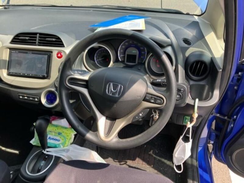 FIT HYBRID