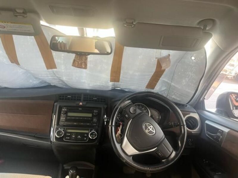 COROLLA AXIO