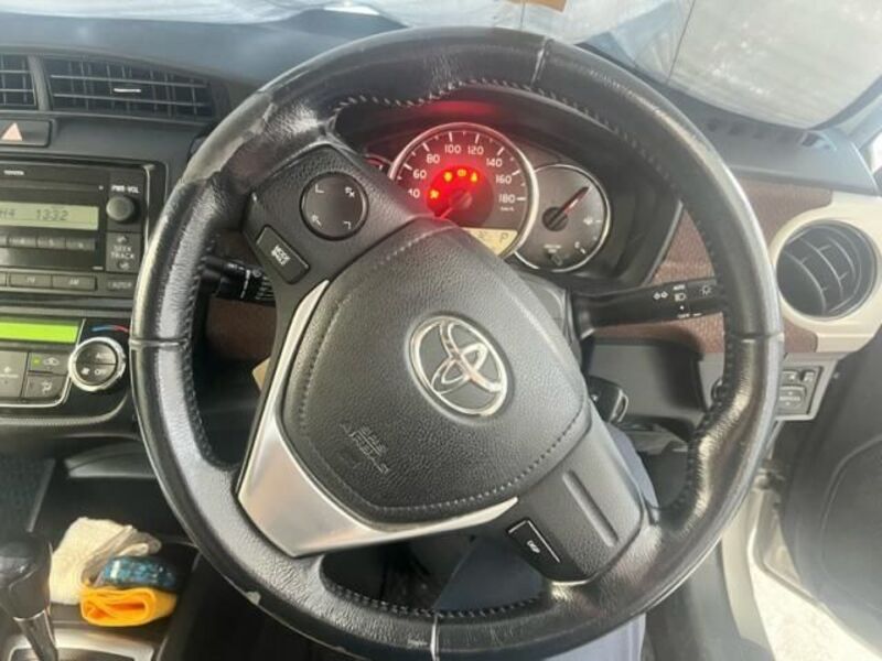 COROLLA AXIO