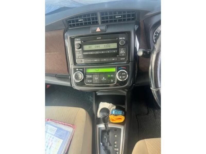 COROLLA AXIO
