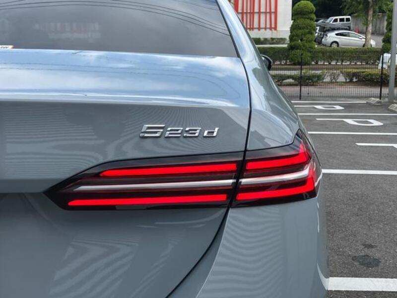 5 SERIES