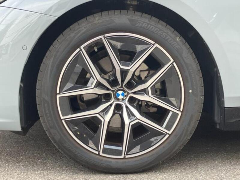 5 SERIES