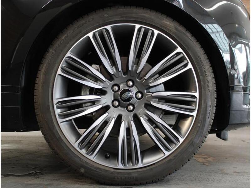 RANGE ROVER VELAR