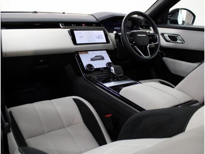 RANGE ROVER VELAR