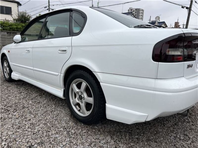 LEGACY B4