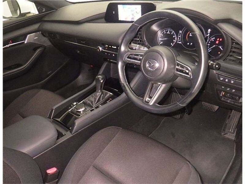 MAZDA3
