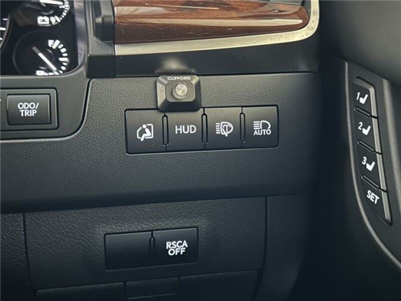 LX