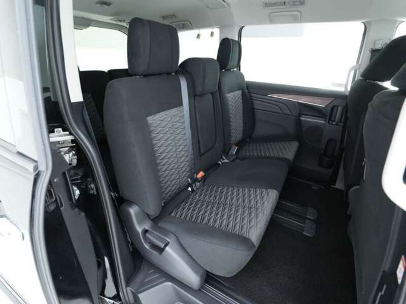DELICA D5