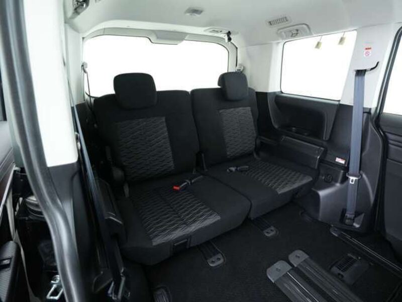 DELICA D5