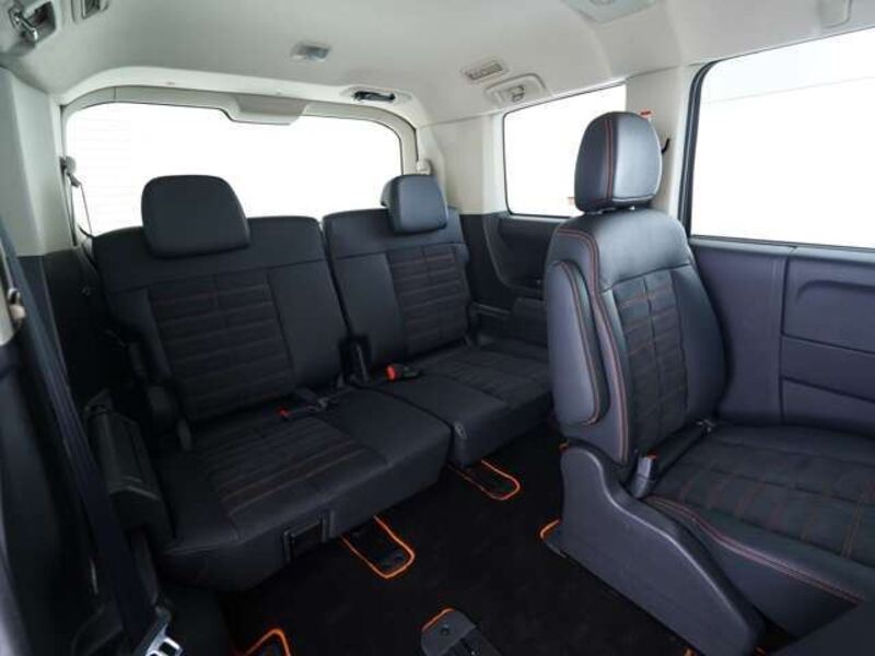 DELICA D5
