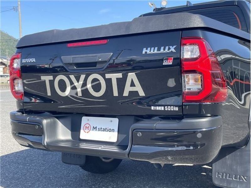 HILUX