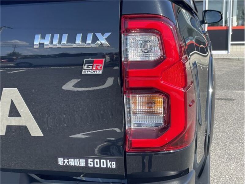 HILUX