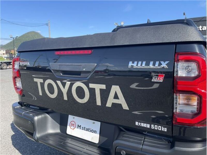 HILUX