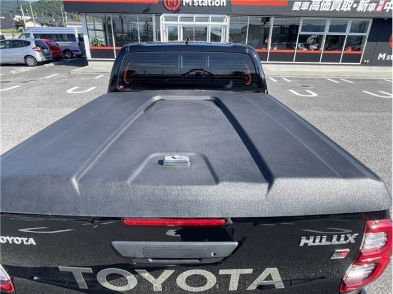 HILUX