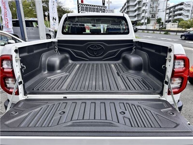 HILUX