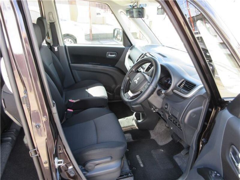 DELICA D2