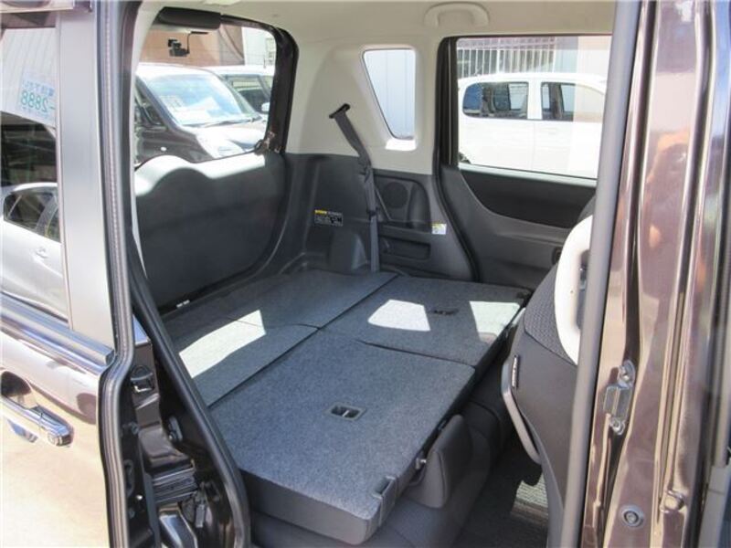 DELICA D2