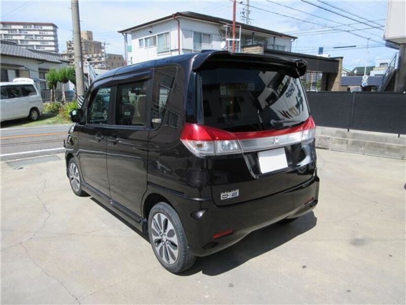 DELICA D2