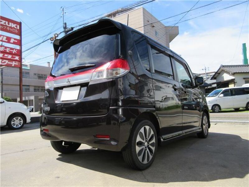 DELICA D2