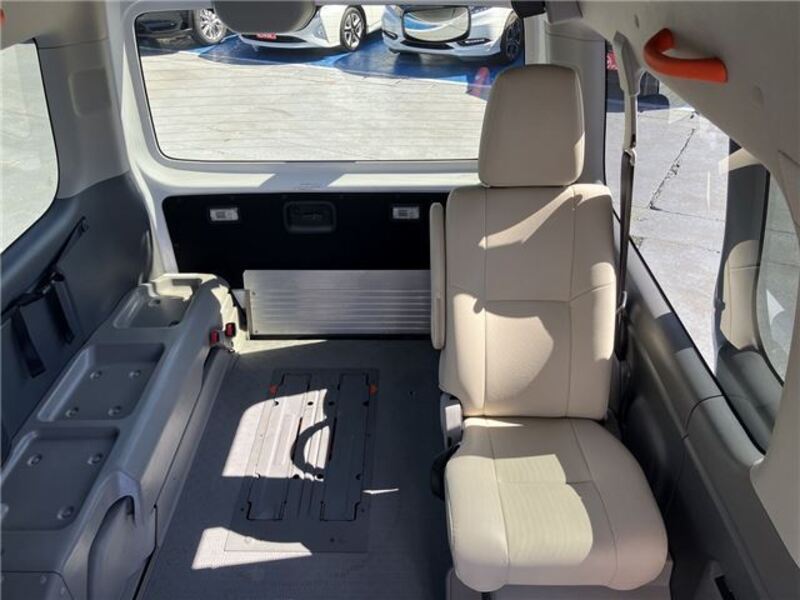 NV350 CARAVAN