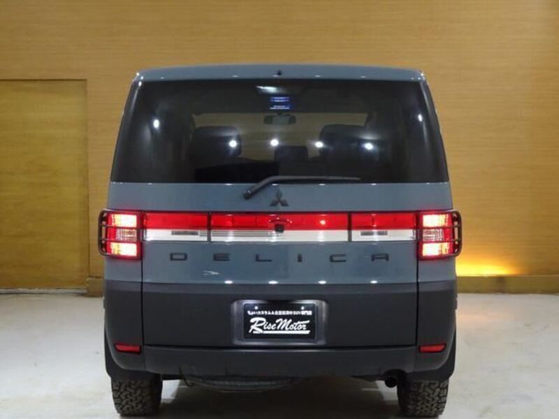 DELICA D5