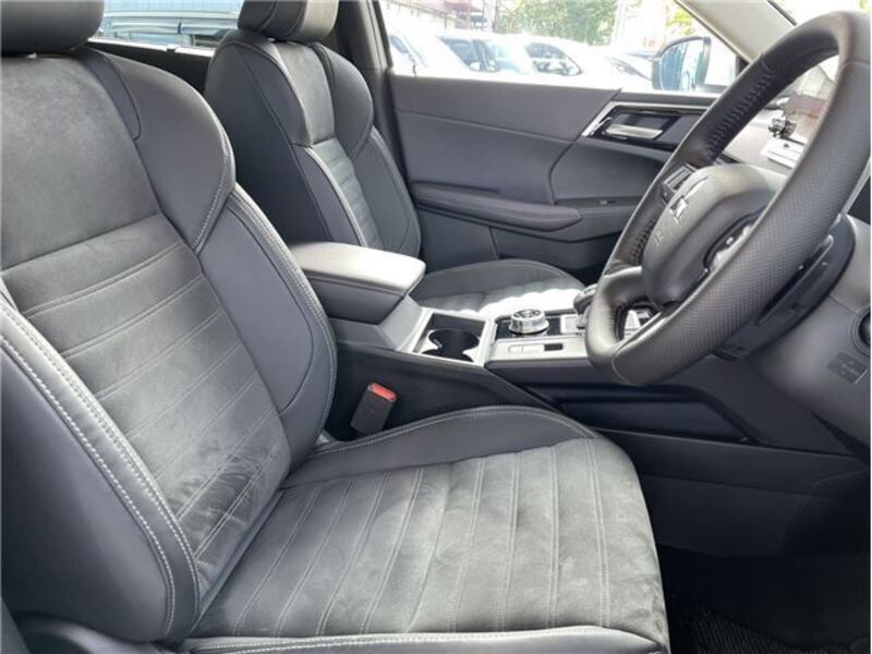 OUTLANDER PHEV