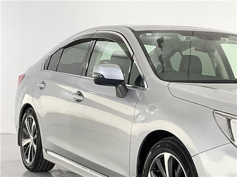 LEGACY B4