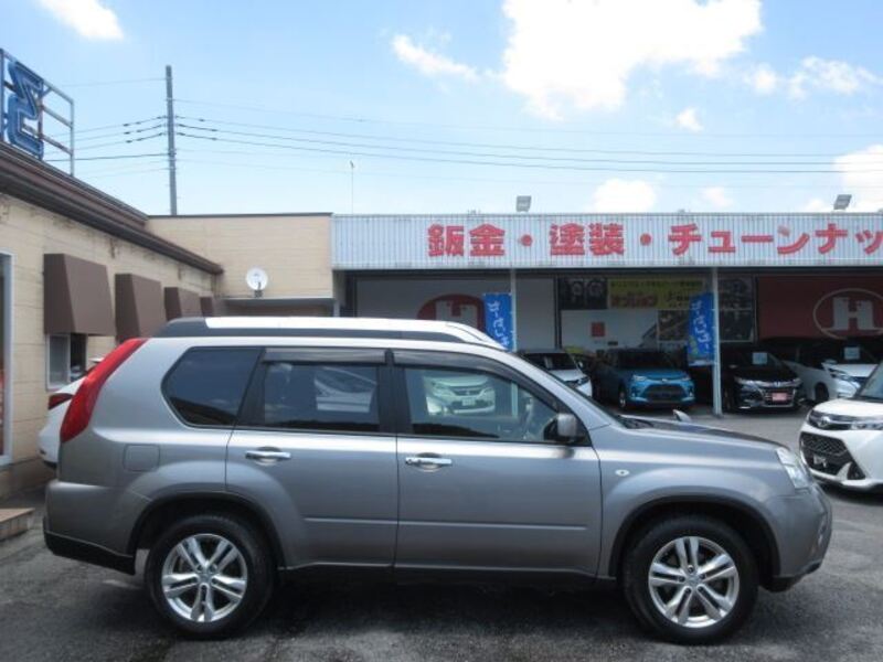 X-TRAIL