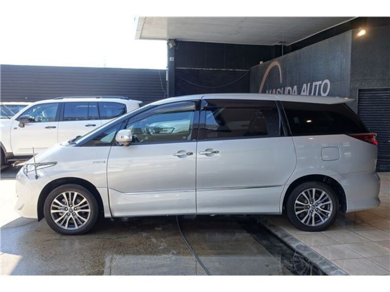 ESTIMA HYBRID