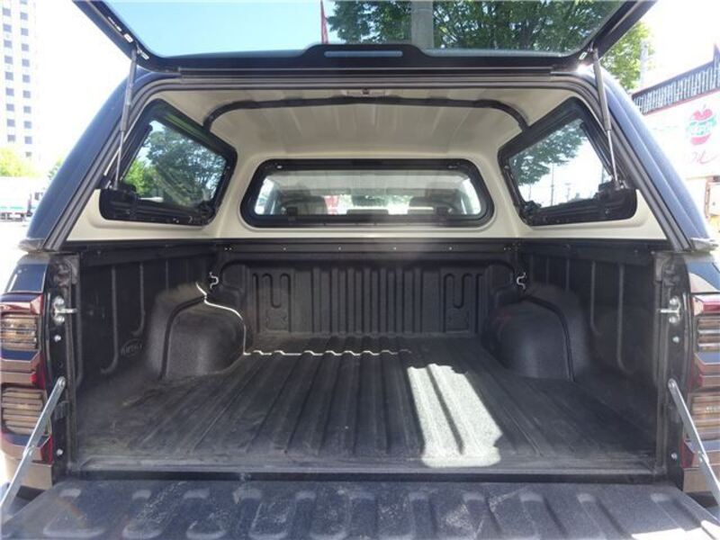 HILUX