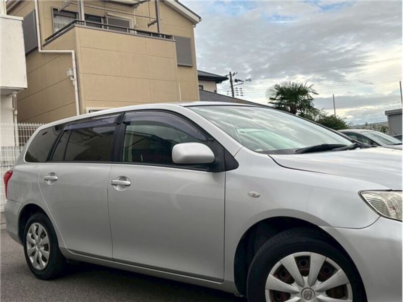 COROLLA FIELDER